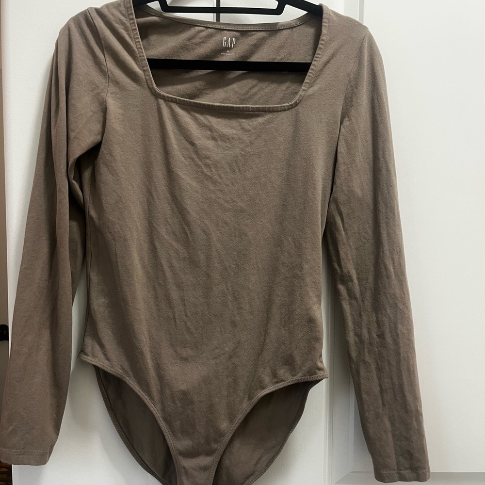 GAP Women's Mocha Long Sleeve Bodysuit, square neck